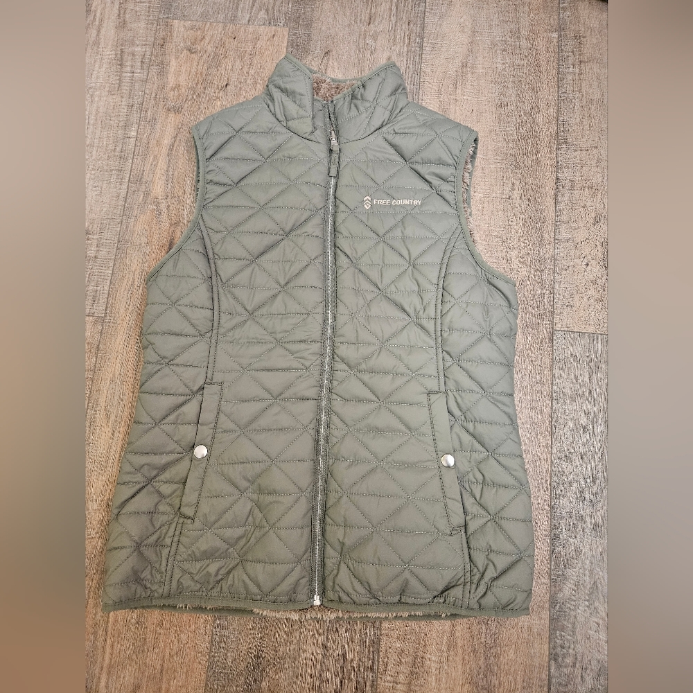 Womens green Free Country vest